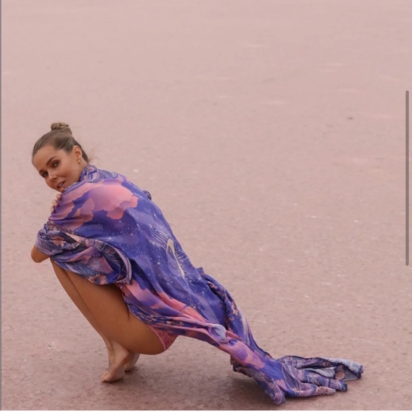 Spell & The Gypsy Luna Travel Scarf NWT - Picture 1 of 5